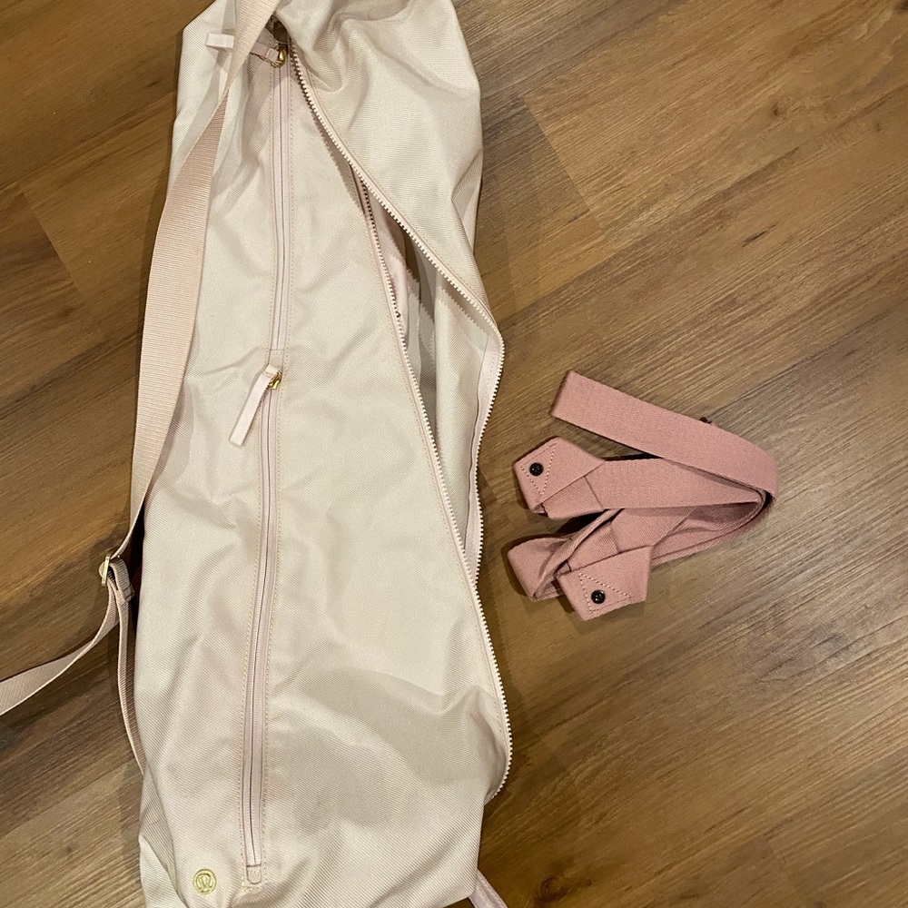 lululemon yoga mat bag